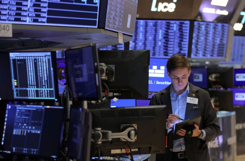  Dow Reli ke Penutupan Tertinggi Tahun Ini, Membatasi Bulan Blockbuster