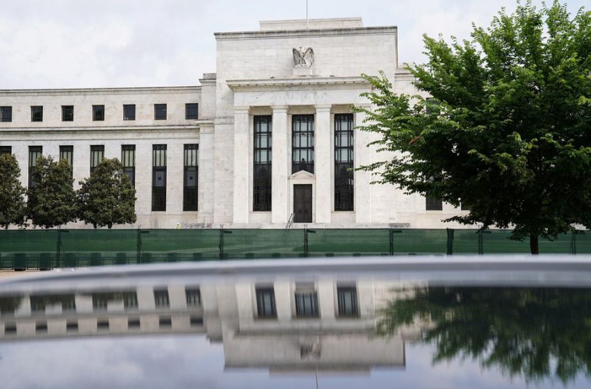  Fed Meluncurkan Kenaikan Suku Bunga Terbesar Sejak 1994, Menandai Perlambatan Ekonomi