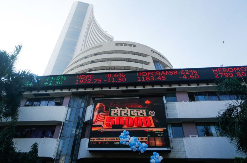  Bursa India Turun karena Kehati-hatian Jelang Data Inflasi