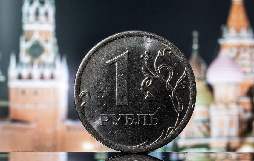  Rubel Rusia Meluncur Pada Perdagangan Pertama Tahun Ini